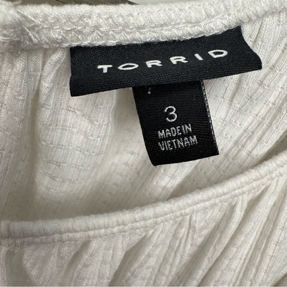 Torrid Textured Jersey White Smocked Waist Top Size 3x Neutral Minimalist - Picture 16 of 16